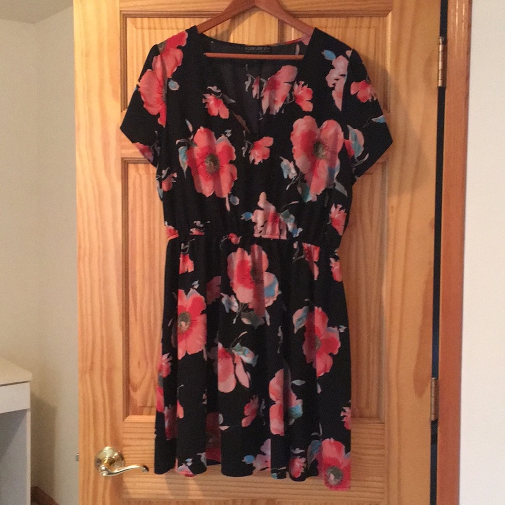 Fit and Flare Floral Dress - Size 3X